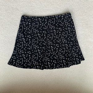 Black and White Cheetah Patterned Skirt